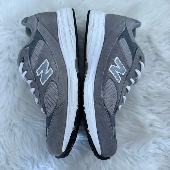 New Balance 993 Made in USA Gray Suede Mesh Sneakers Women’s 7 - Picture 2 of 9